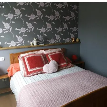 Du Cafe De La Poste 아파트 Le Buisson (Lozere)