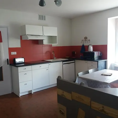 Du Cafe De La Poste * Le Buisson (Lozere)