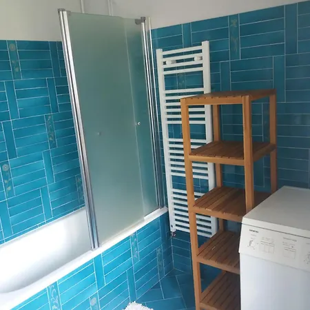 아파트 Du Cafe De La Poste Le Buisson (Lozere)