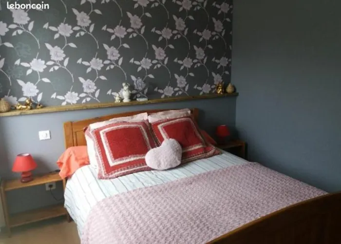 Du Cafe De La Poste Apartman Le Buisson (Lozere)