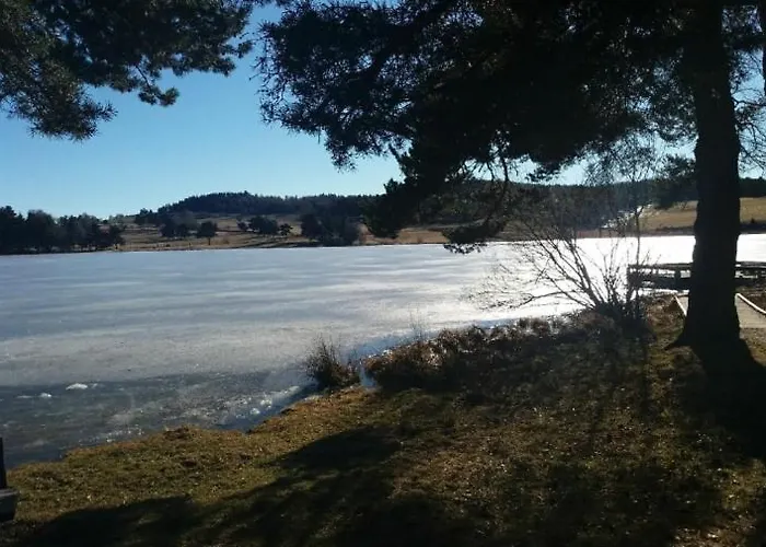 Du Cafe De La Poste * Le Buisson (Lozere)
